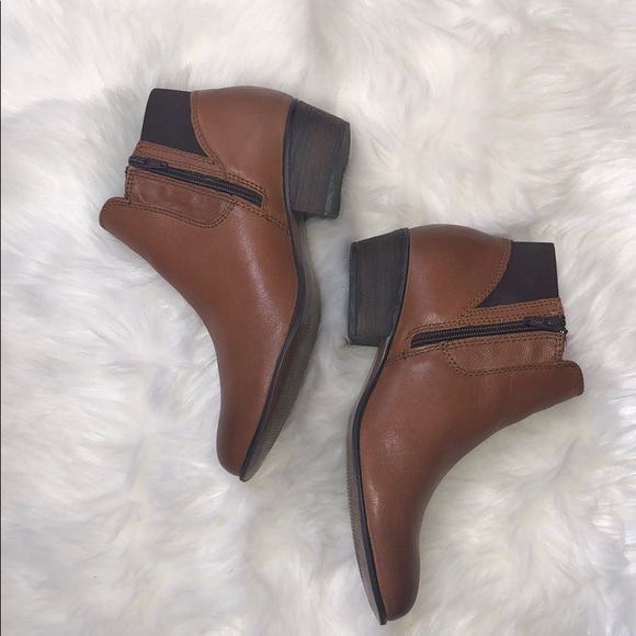 STEVE MADDEN BOOTIE - Picture 4 of 7